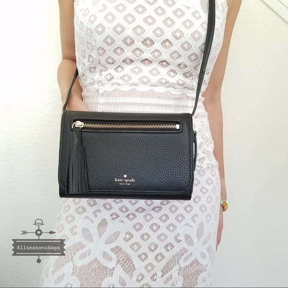 kate spade Handbags - Kate spade Chester street AVIE black crossbody NWT
